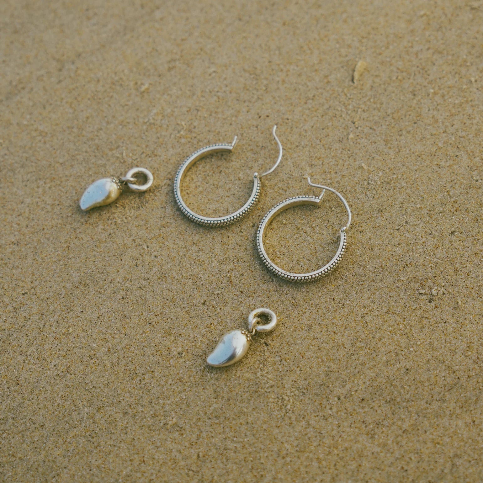 MANGO HOOPS - SILVER