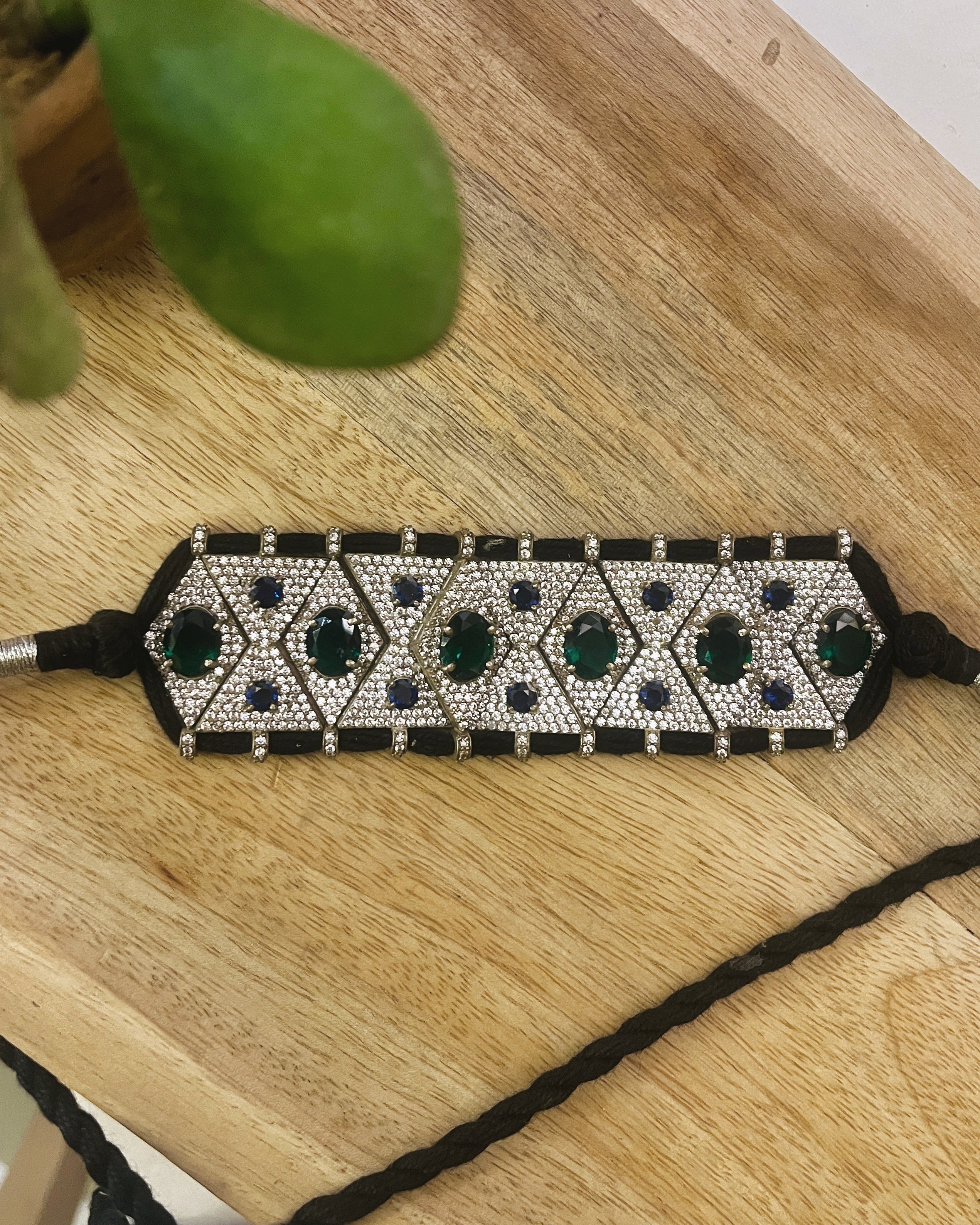 VICTORIAN QUARTAZ CHOKER
