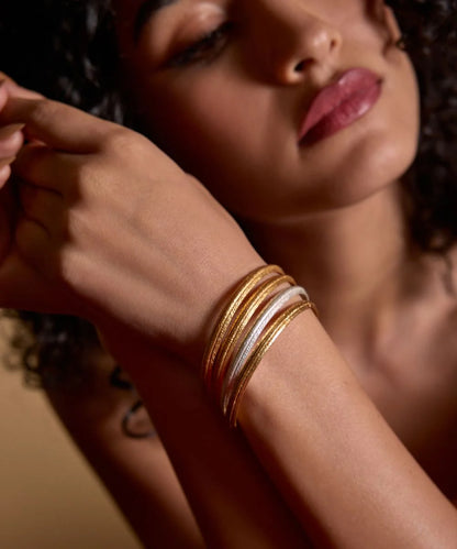 TEXTURE BANGLE STACK