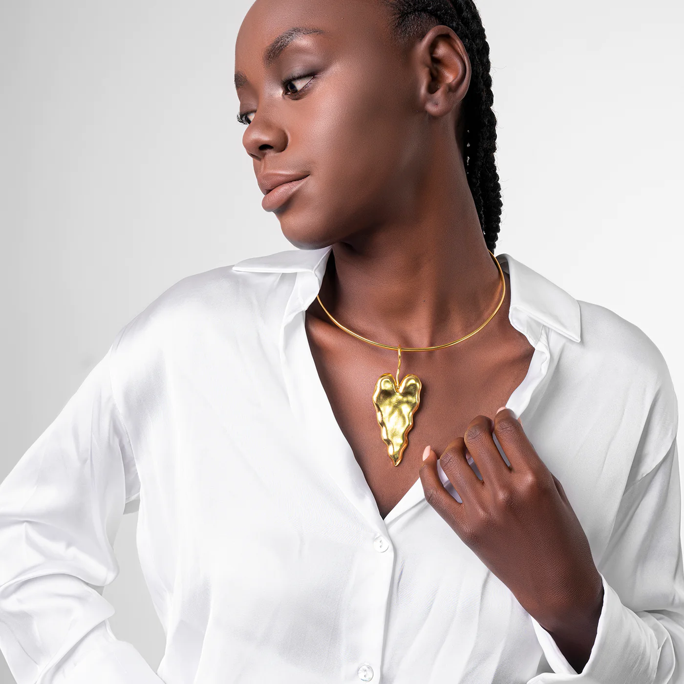 ANTHURIUM NECKLACE
