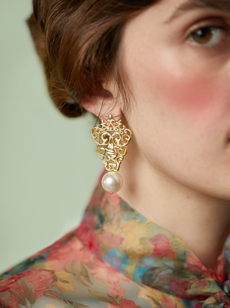 MARGUERITE PEARL EARRINGS