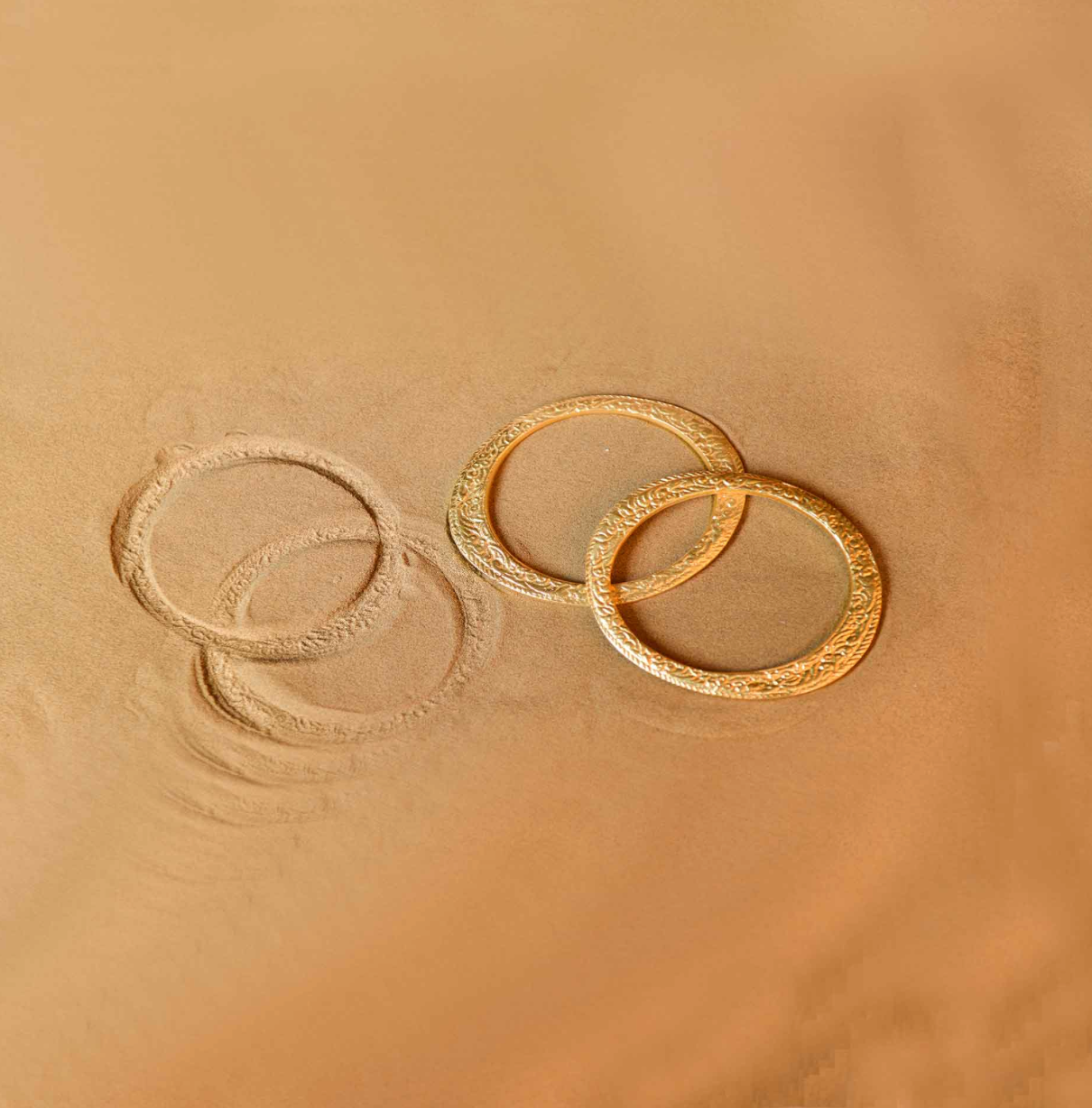 FOSSIL BANGLE
