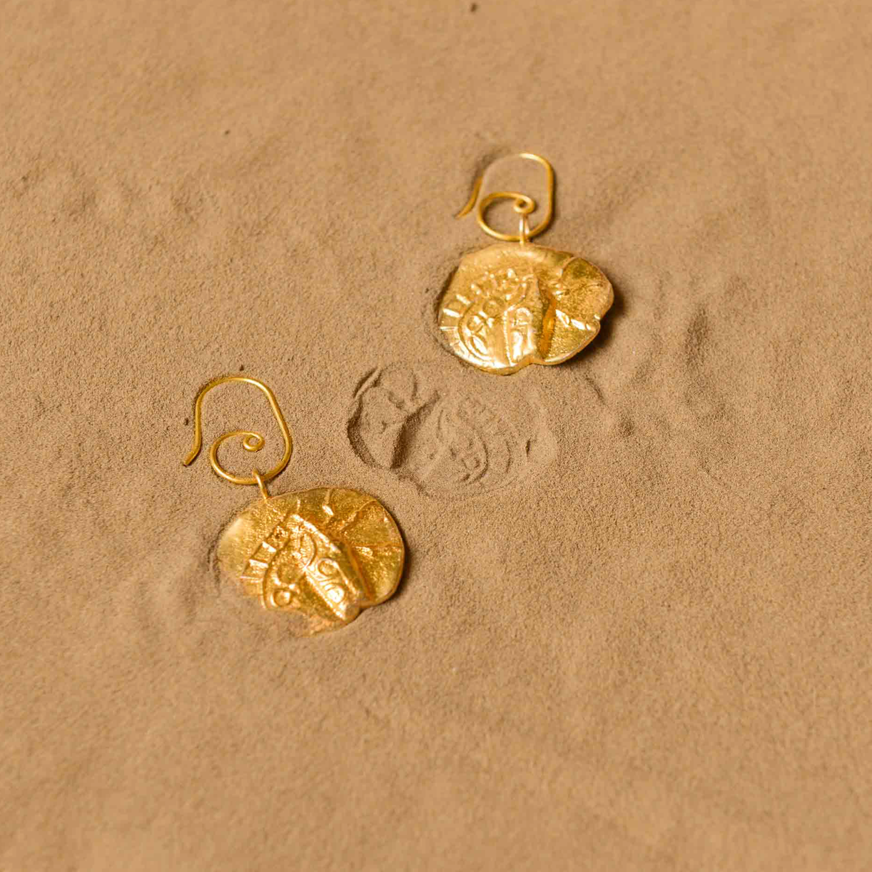 FOSSIL DANGLER 2